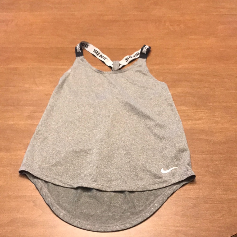 Nike tank top size xsmall